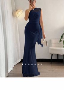 Elegant Navy Blue One-Shoulder Gown