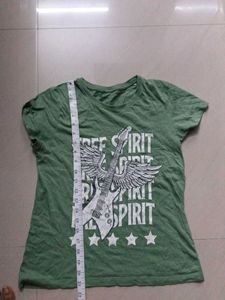 Green "Free Spirit" Graphic T-Shirt