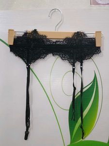 (1100)Lace Garter Belt