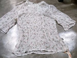 Transparent korean top