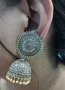 😊🥰Beautiful trendy Gold polish big jhumka