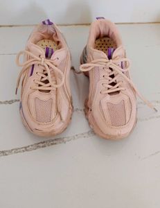 Girl's Sneakers 🌈