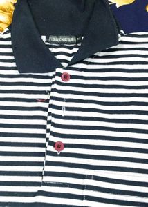 Tshirt half sleeves Fancy unique M size