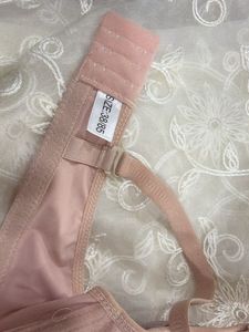 Women's Lace Trimmed Padded Bra