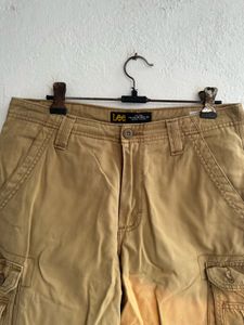 Stylish Lee Cargo Shorts - Versatile Tan
