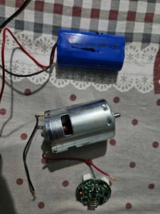 motor , battery 18650 pack 2 , charging circuit