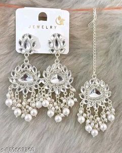 Elegant Pearl &amp; Crystal Jewelry Set