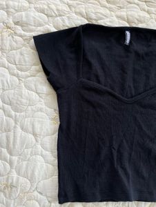 Black Ribbed Sweetheart Neck Top