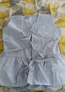 Blue & White Striped Knot Top 💙