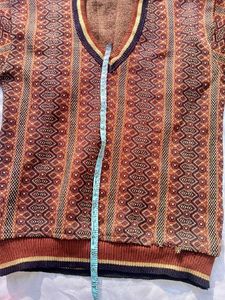 Vintage Patterned V-Neck Knit Sweater