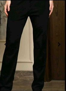 Straight Fit Full Length Black Pant With Pockets