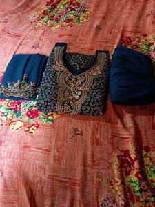 Heavy embroidery full patiyala suit dupatta
