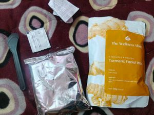 The Wellness Shop Turmeric Facial Wax