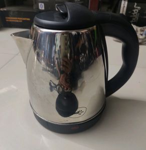 Pigeon Electric Kettle (1.5 L Silver, Black).