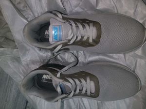 Niks Lakhani Running Shoes - Size 10
