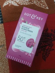 DOT & KEY Dragon Fruit Bounce Sunscreen SPF 50+