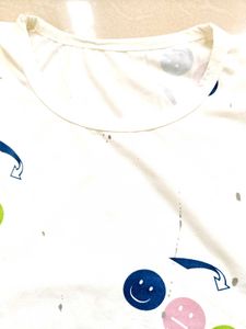 White Smiley Face Graphic T-Shirt(negotiable)