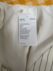 H&amp;M Button-Up Vest