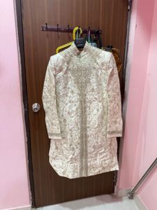 Men's Embroidered Kurta
