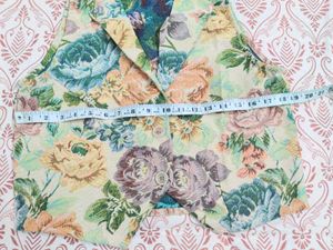 Tapestry type waistcoat Size-34