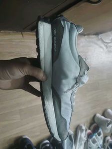 New Balance 327 Sneakers