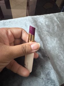 MyGlamm LIT Creamy Matte Lipstick
