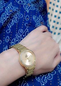 Elegant Gold Tone Watch