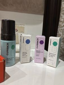 Cureskin Skincare Set