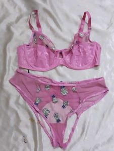 Pink 🩷Bra panty set