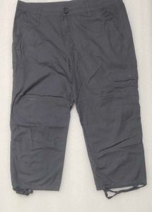 Imported DKNY Jeans Capri Pant