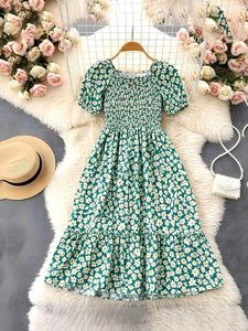 Cute Floral Puff Sleeve Midi Dress