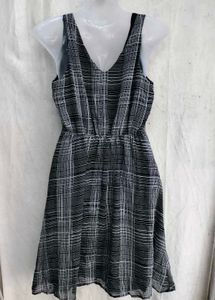 4829. Chic Black &amp; White Plaid Wrap Dress