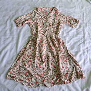 Uniqlo Floral Print Dress - Vintage Style