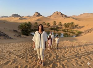 🖤🤍 Desert Chic Kaftan: Ready to Slay! ☀️✈️