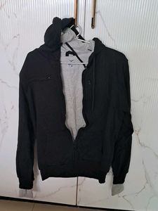 Nobero Men's Black Zip-Up Hoodie
