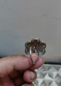 Exquisite Emerald &amp; Floral Rings Set