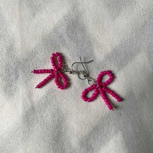 Pink Beaded Bow Drop Earrings🎀