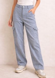 Trendy Light Wash Cargo Pants