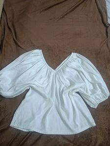 Chic White V-Neck Puff Sleeve Top