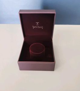 Tanishq bangle Box
