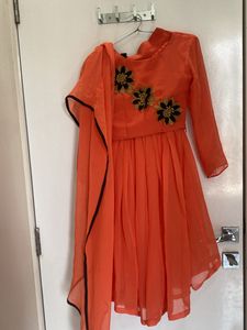 Pleted Plazo With Crop Top And Duppata