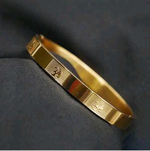 Golden Om Bracelet(Stainless Steel)