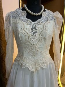 vintage full sleeve White Bridal Gown
