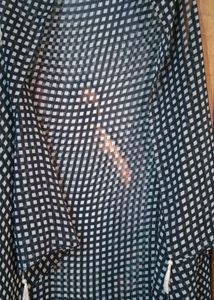 Checkered long shrug