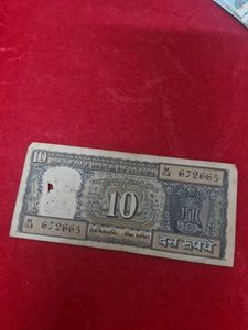 10 rs back side gandhi