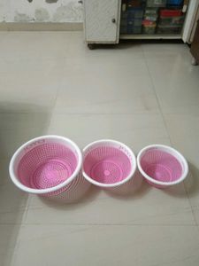 Round Plastic Basket