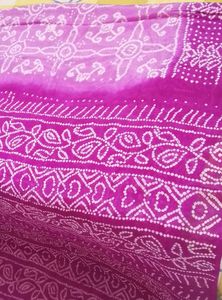 BRAND New Pink Bandhani Saree attached f