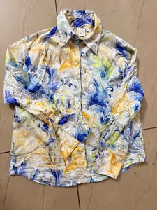 Vibrant Floral Print Button-Up Shirt