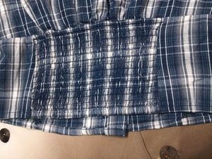 NUDH Plaid V-Neck Top