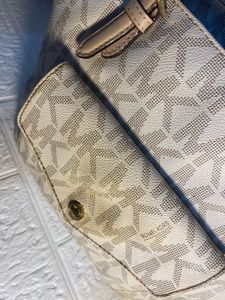 Authentic Michael Kors jet set Tote Bag